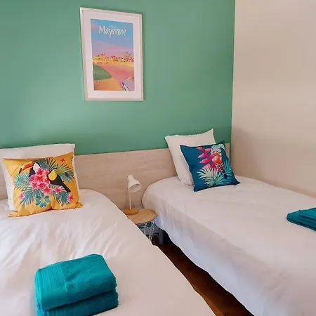 Le Logis Des Vallees, 6/7 Pers Avec Piscine Et Sauna Holiday home *