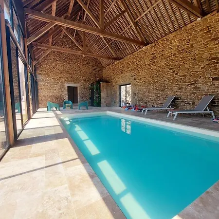 Holiday home Le Logis Des Vallees, 6/7 Pers Avec Piscine Et Sauna *