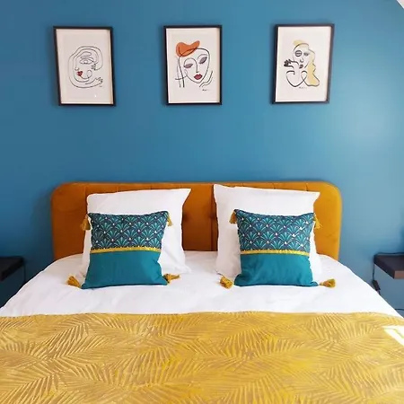 Le Logis Des Vallees, 6/7 Pers Avec Piscine Et Sauna