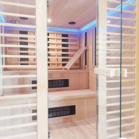 Holiday home Le Logis Des Vallees, 6/7 Pers Avec Piscine Et Sauna