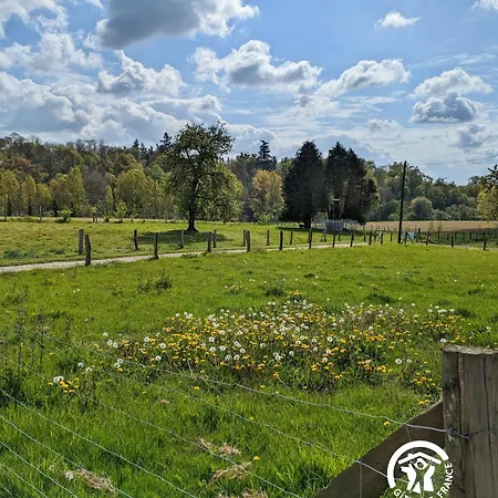 Le Logis Des Vallees, 6/7 Pers Avec Piscine Et Sauna Holiday home *