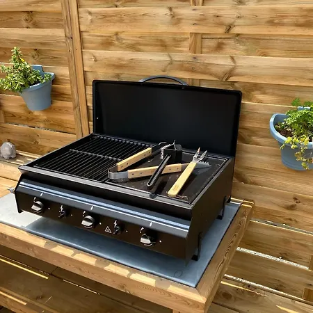 Le Logis Des Vallees, 6/7 Pers Avec Piscine Et Sauna *