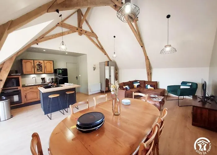 Le Logis Des Vallees, 6/7 Pers Avec Piscine Et Sauna Prázdninový dům