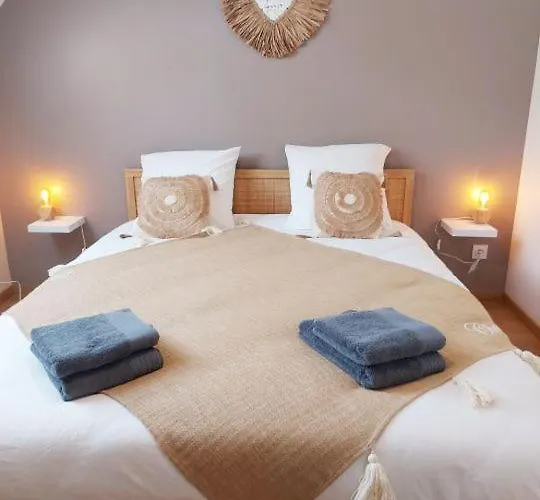 Prázdninový dům Le Logis Des Vallees, 6/7 Pers Avec Piscine Et Sauna *