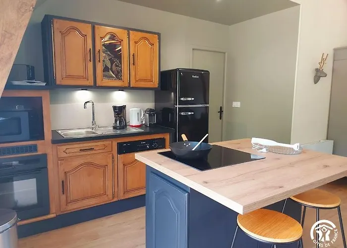 Prázdninový dům Le Logis Des Vallees, 6/7 Pers Avec Piscine Et Sauna