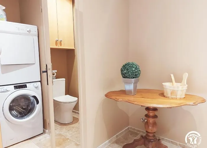 Le Logis Des Vallees, 6/7 Pers Avec Piscine Et Sauna