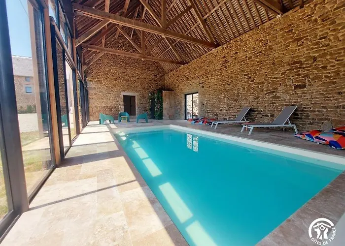 Prázdninový dům Le Logis Des Vallees, 6/7 Pers Avec Piscine Et Sauna *