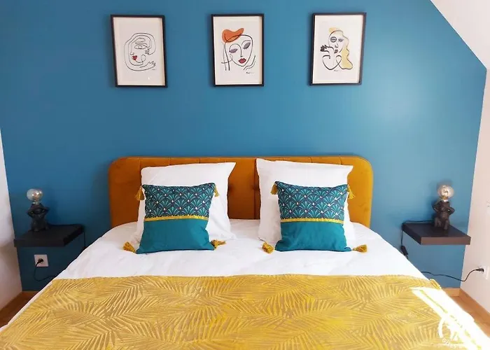 Le Logis Des Vallees, 6/7 Pers Avec Piscine Et Sauna