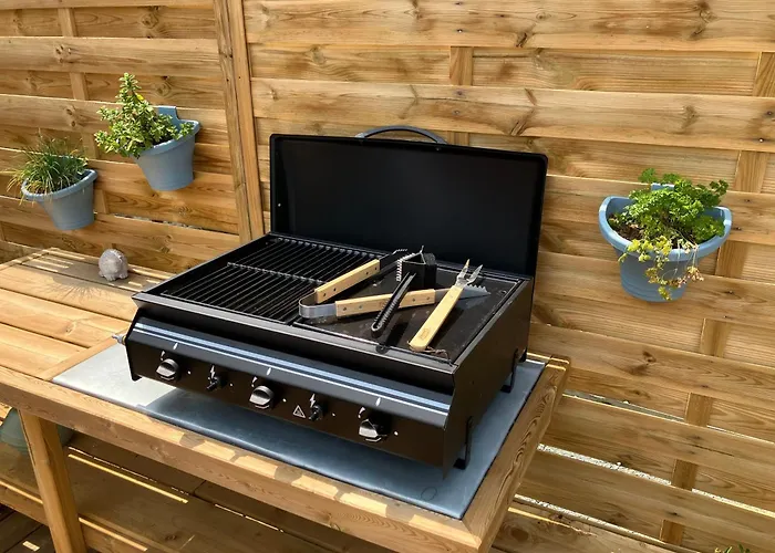 Le Logis Des Vallees, 6/7 Pers Avec Piscine Et Sauna *