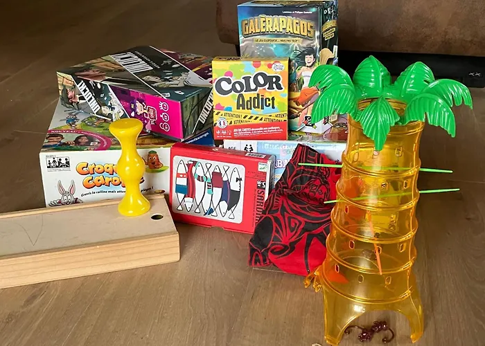 Prázdninový dům Le Logis Des Vallees, 6/7 Pers Avec Piscine Et Sauna