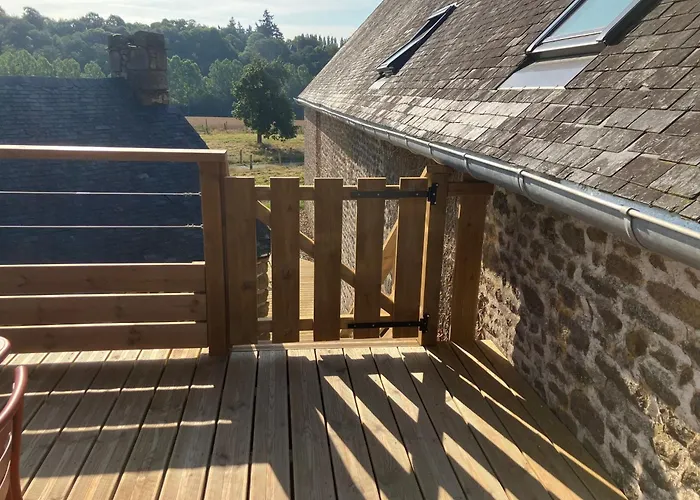 Le Logis Des Vallees, 6/7 Pers Avec Piscine Et Sauna Ambrieres Les Vallees